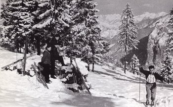 Sulla neve, sguardo al bello