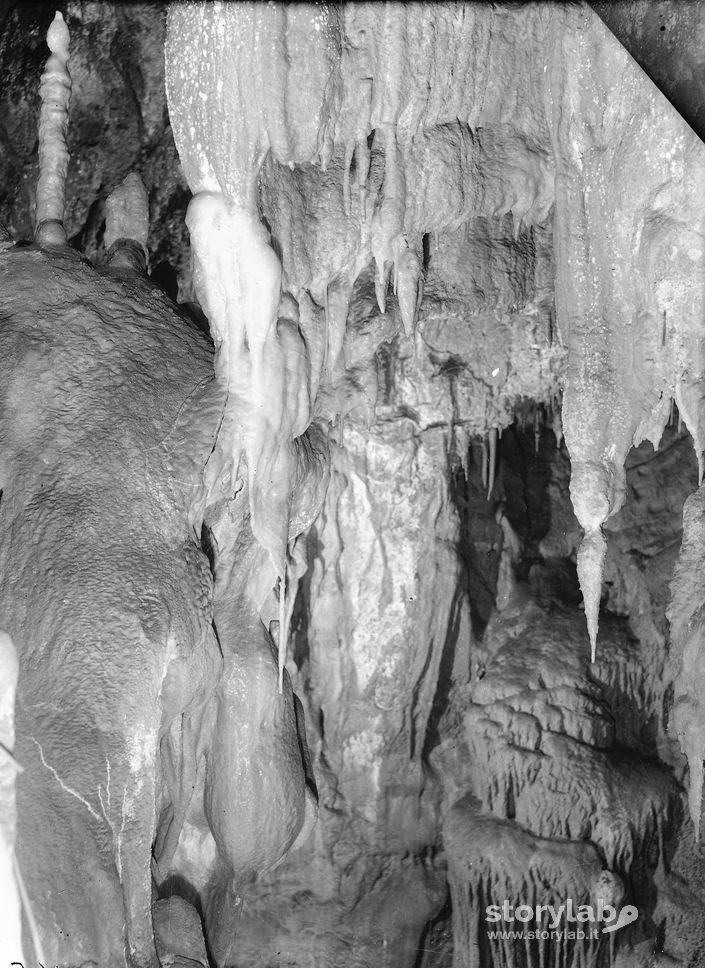 Interno Grotte Delle Meraviglie