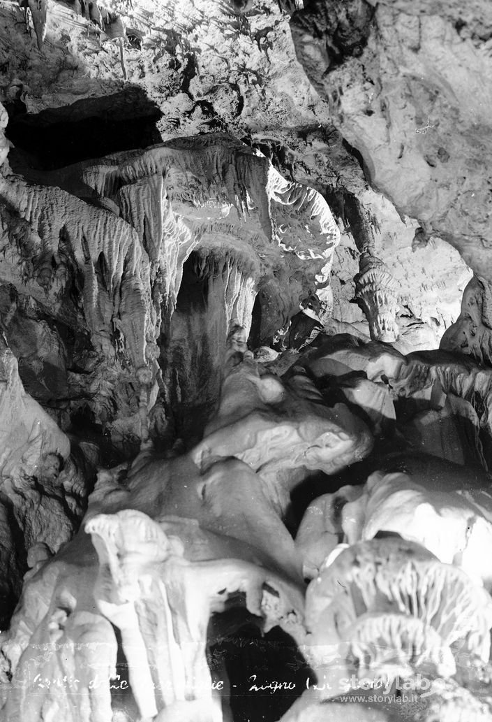 Interno Grotte Delle Meraviglie