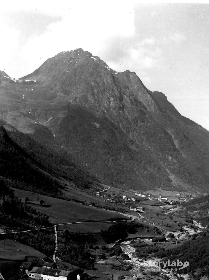 Guardando la valle, Valbondione