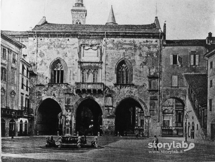 Viaggio nel tempo, Palazzo della Ragione