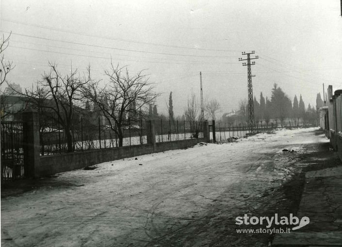 Paesaggio innevato in Via Ponchielli