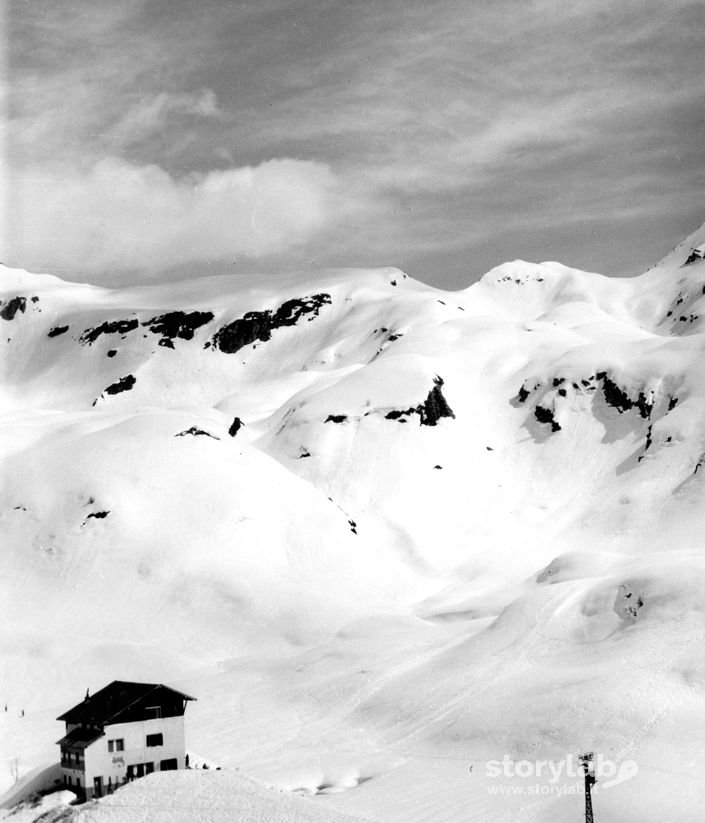 Rifugio Fratelli Calvi invernale