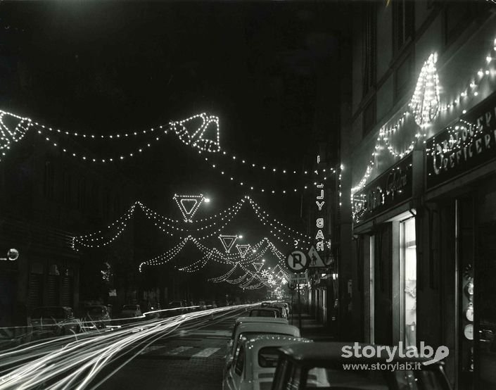 Via Tasso illuminata a festa