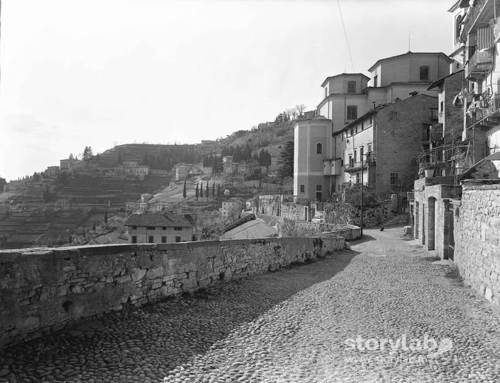 Via degli Orti e Chiesa di Santa Grata Inter Vites