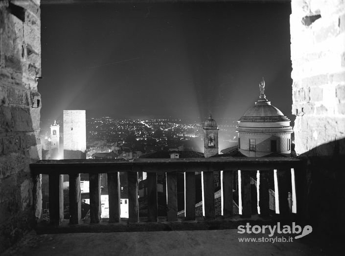 Paesaggio notturno da Città Alta