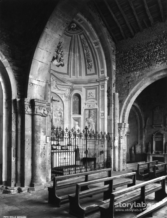 Interno della Basilica S. Giulia a Bonate Sotto