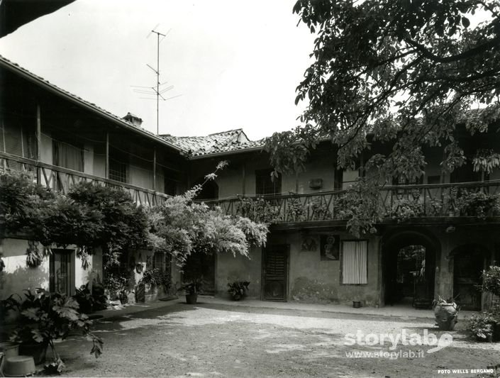 Cortile di abitazione