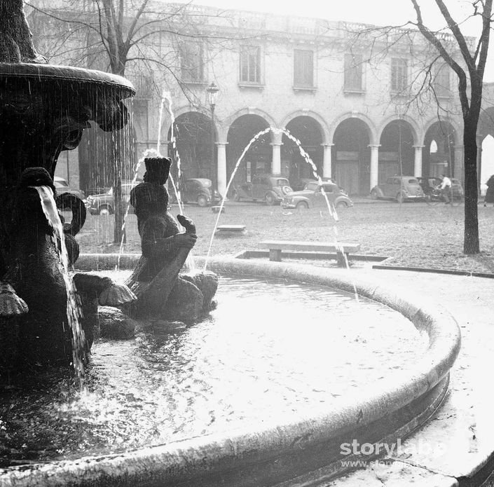 Fontana di Piazza Dante