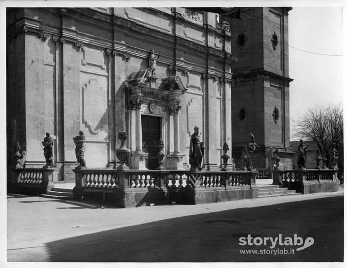 Portone Chiesa di San Giovanni Battista