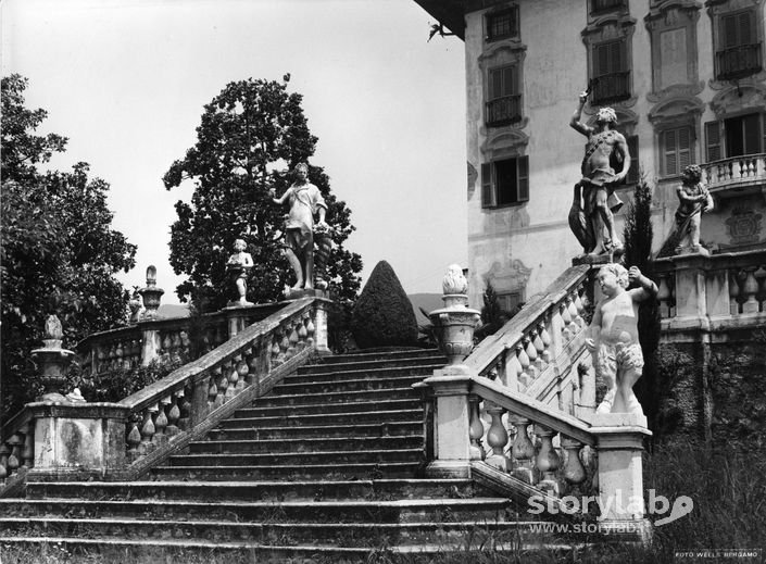 Scalinata Villa Terzi del Canton