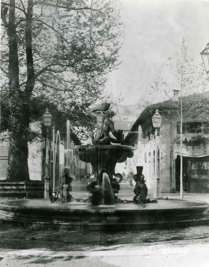 Fontana di Piazza Dante