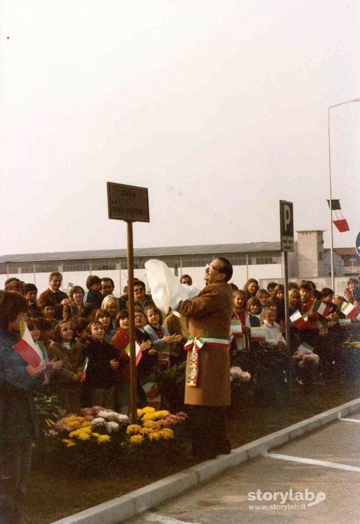 Inaugurazione Piazza Salvo D'Acquisto