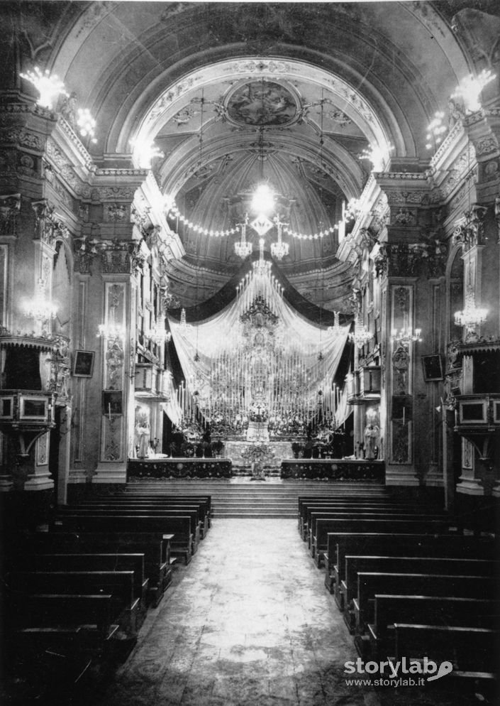 Interno Chiesa Di San Michele