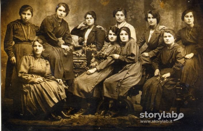Ritratto di giovani donne