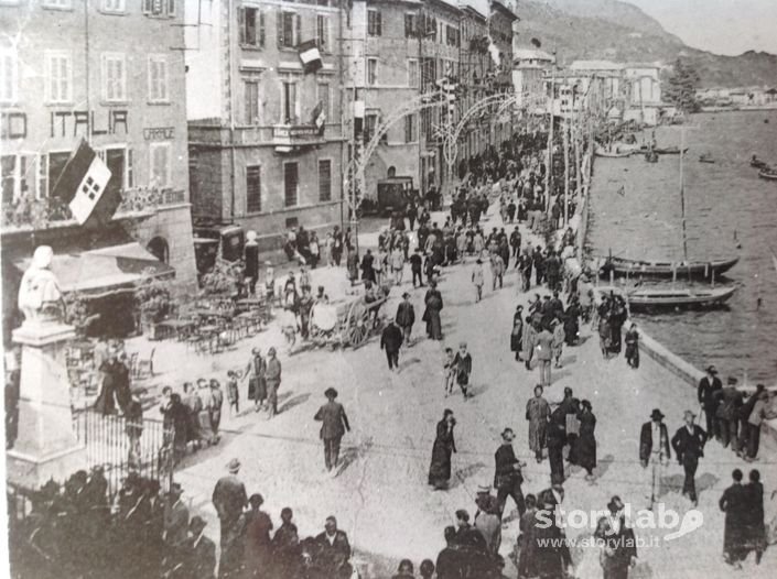 Lovere, lungolago; Albergo Italia. Data sconosciuta 