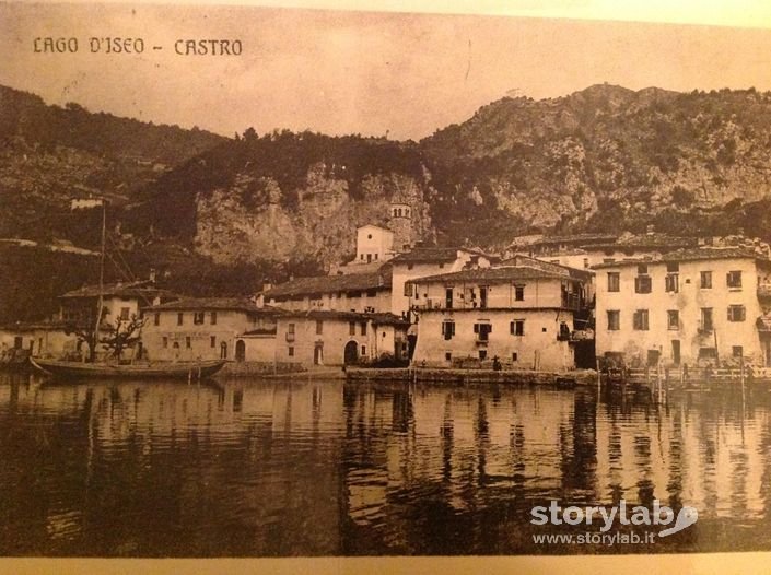 Castro. Case sul lungolago nei pressi di Piazza del Porto.Data sconosciuta.