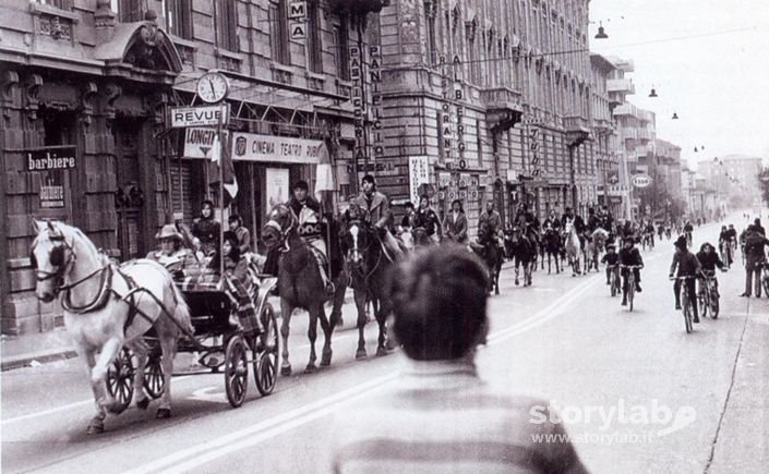 Crisi Del Petrolio, Prima Domenica Senza Auto - 2 Dicembre 1973