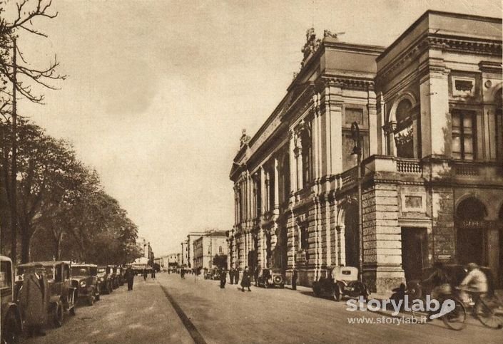 Via Tasso E Teatro Donizetti 1941