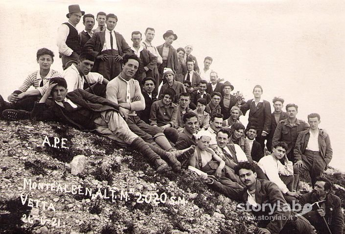 In Vetta Al Monte Alben 1921
