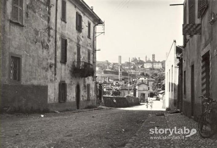 Valverde - Via Maironi Da Ponte - Bergamo