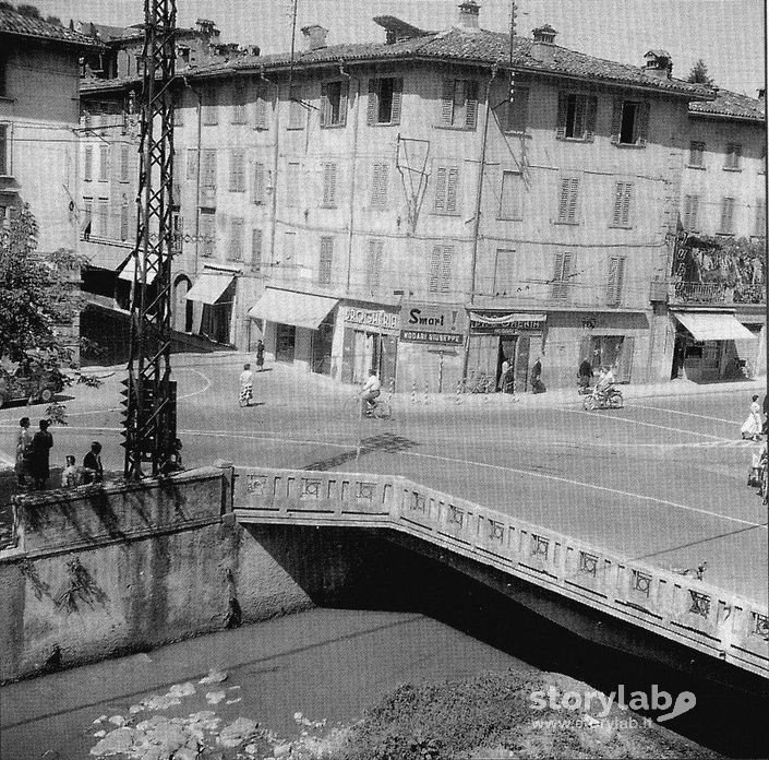 Bergamo - Piazzale Oberdan Anni 50
