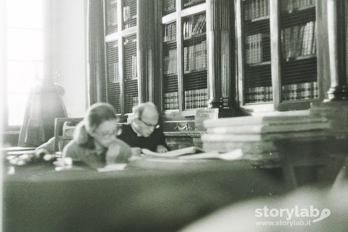 Don Roberto Amadei In Biblioteca Angelo Maj