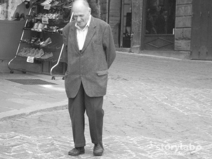 Ciccio In Piazza Mercato Delle Scarpe