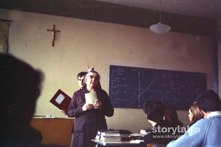 Lezione Di Latino (Liceo Lussana 1967)