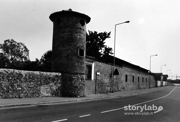 Torre Di Via Gasparini In Boccaleone