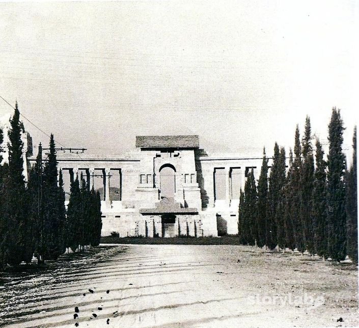 Cimitero In Costruzione