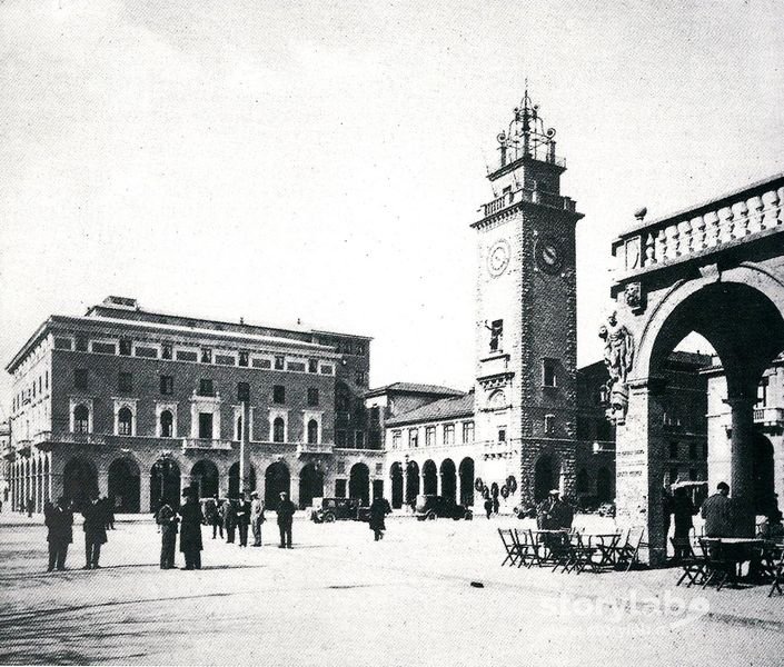 Piazza Vittorio Veneto 1928