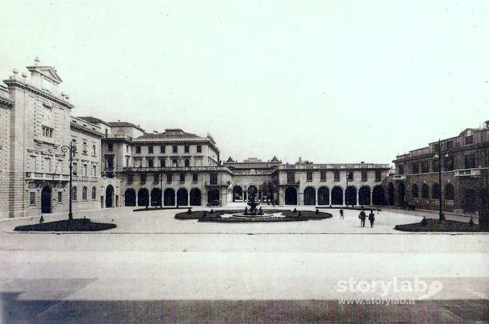 Piazza Dante Nel 1929