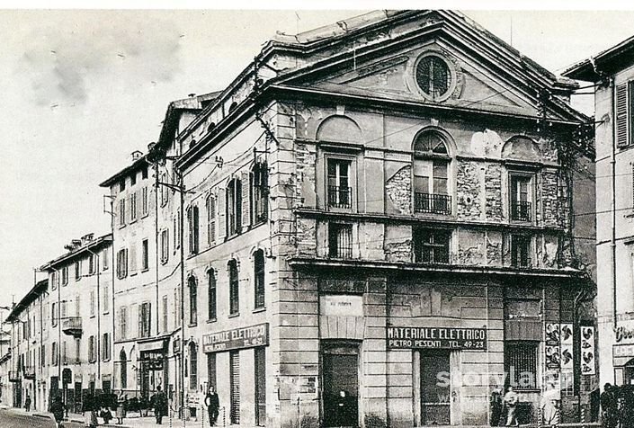 Dormitorio Popolare Anni 40