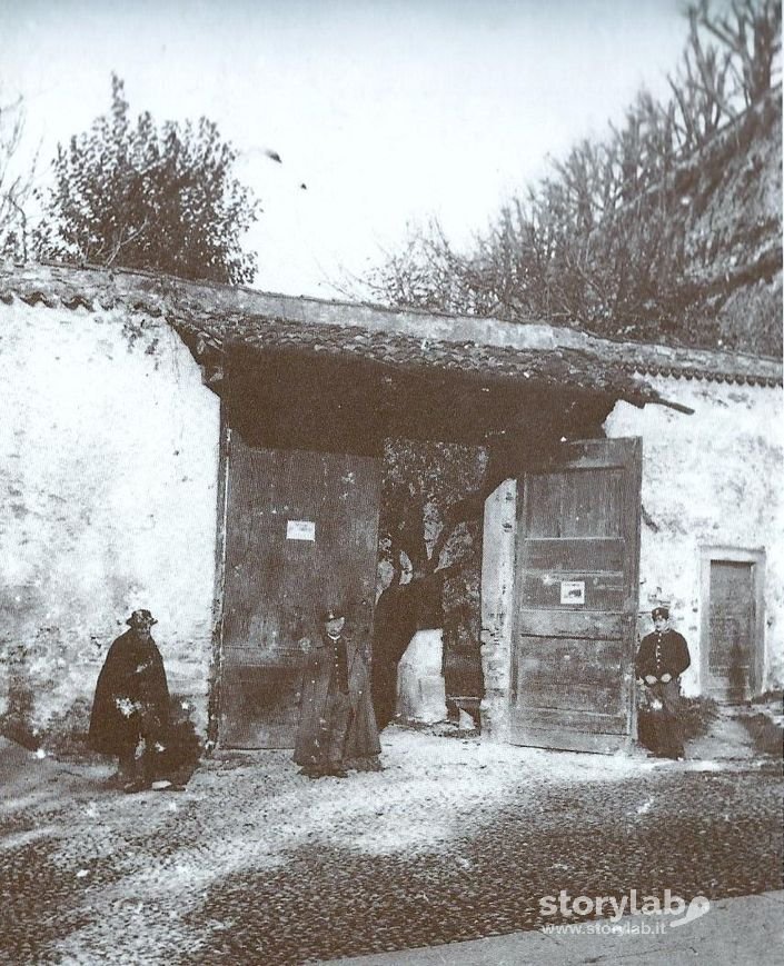 Porta Daziaria Al Paesetto Sotto Le Mura Di S.Giacomo