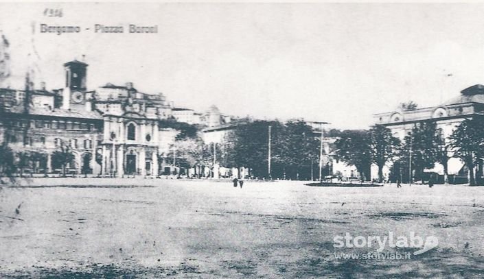Piazza Baroni 1916