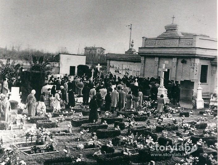 Cimitero Di Redona 1950
