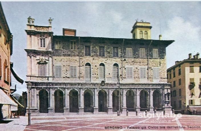 Istituto Tecnico A Colori 1905