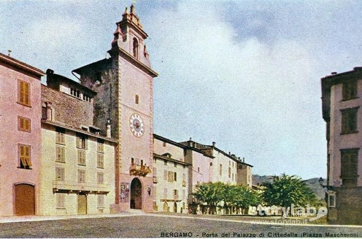 Piazza Mascheroni A Colori 1905