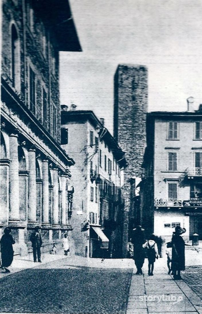 Torre Del Gombito  Cartolina Viaggiata 1944
