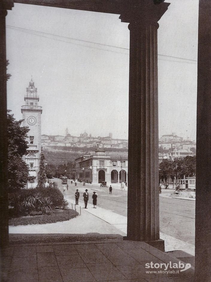 Vista Dai Propilei Di Porta Nuova