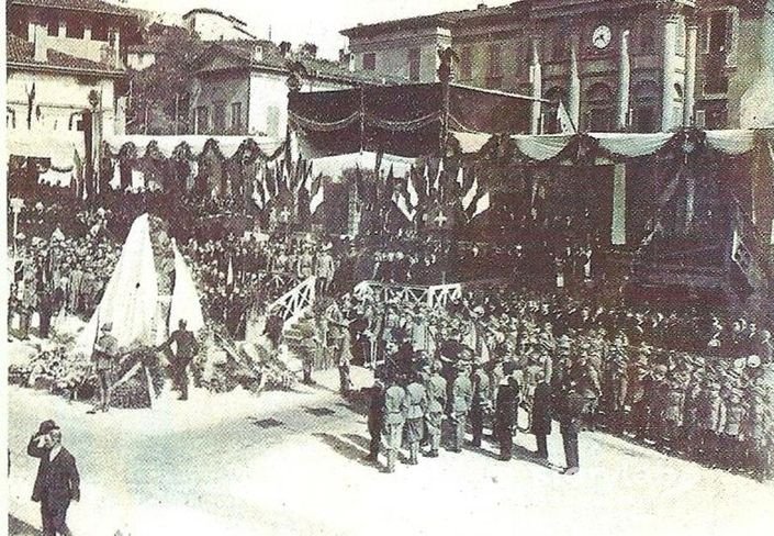 Inaugurazione Monumento Al V° Alpini Presso Accademia Carrara 1922