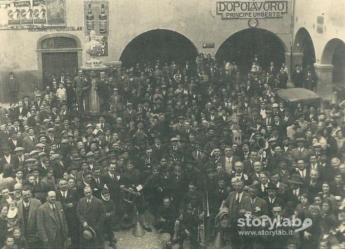 Elezione Del Duca Di Piazza Pontida 1928