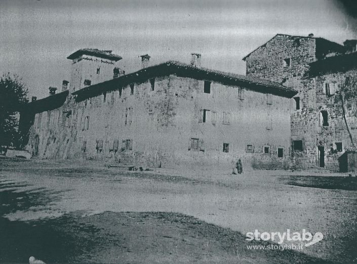 Torre Del Castello In Via Campagnola Inizio 900