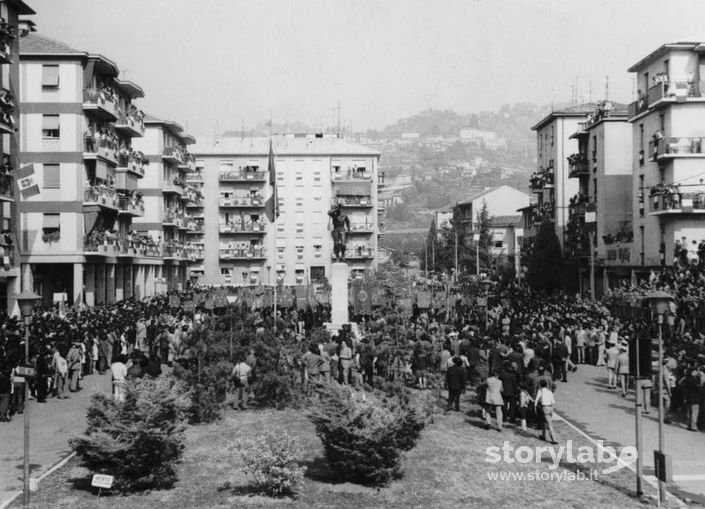 Inaugurazione Monumento Al Bersagliere 1971