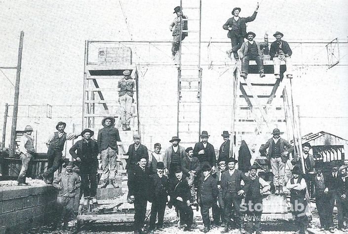 Addetti Alla Manutenzione Ferroviaria Stazione Di Bergamo Inizio 900