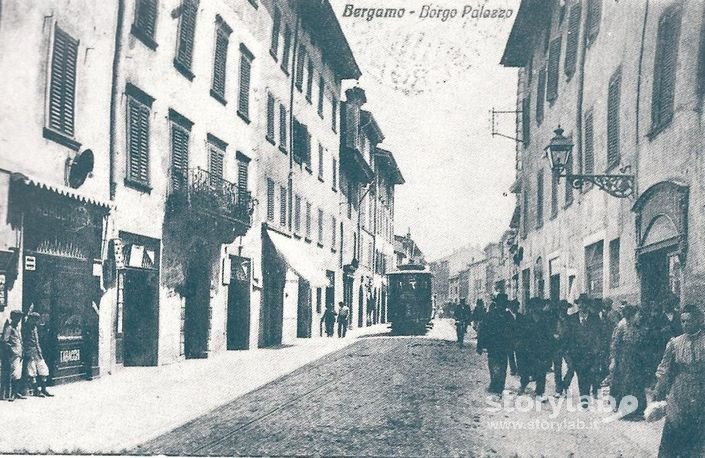 Tram In Borgo Palazzo
