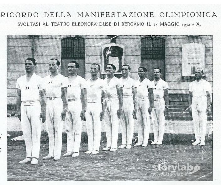 Manifestazione Olimpionica Al Teatro Duse 1932