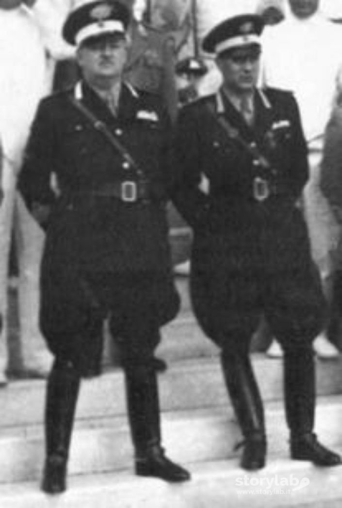 Divisa Carabinieri anni 40