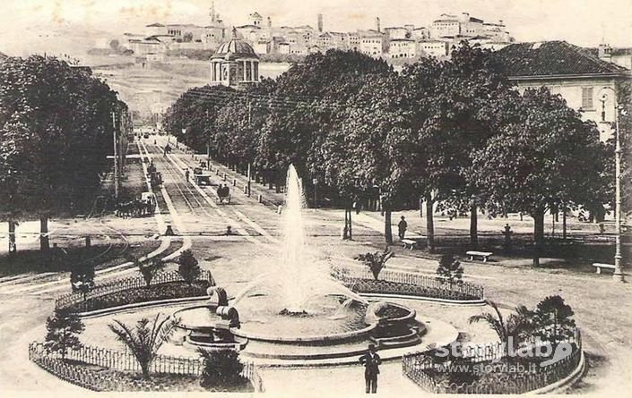 Fontana Della Stazione Anni 10 Del 900